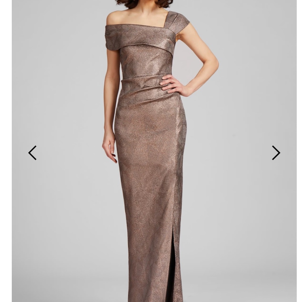 Ricki Freemen by Teri Jon